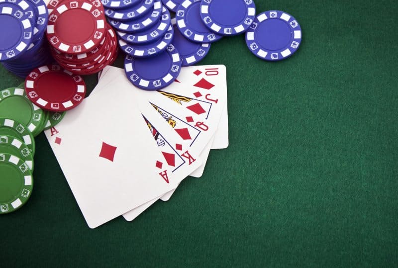 Hiểu rõ thuật ngữ Poker giúp người chơi tăng cơ hội chiến thắng